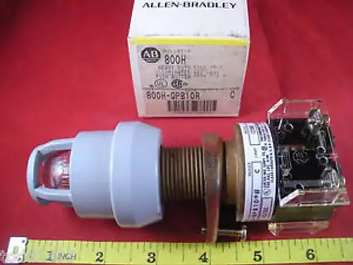 Allen Bradley 800H-Qpb10R Ser C Red Lens Illuminated Pushbutton Switch 120V