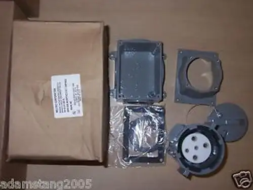 MELTRIC 89-60167-080-S 60 AMP 3 PHASE pin sleeve 600V 480V 208/240V receptacle