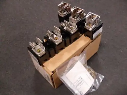 Allen Bradley 1491-N126 Series A 3 Pole 1-30 Amp 保險絲座套件