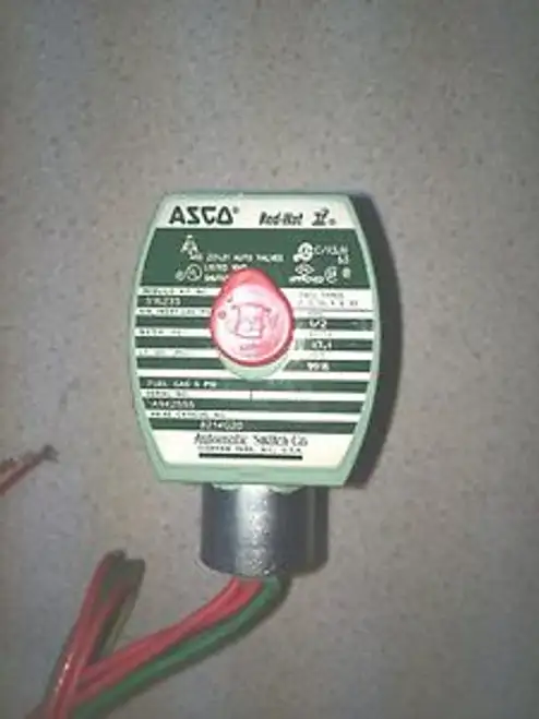 ASCO Red Hat 8214G20 solenoid valve 1/2 pipe fuel gas 5 psi NOS
