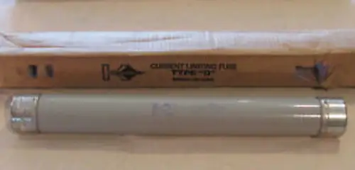 Kearney-Sicherung 153027-020 27V 20A 20 Ampere A
