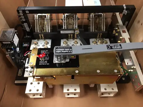 Bolt Switch 4000 Amp SL-3613-G6 With GFI NIB