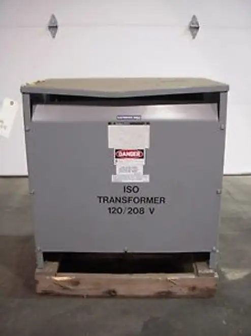 Mk-1375 Square D Transformator. Kat. Nr.: 30T85Hisfil. 30 Kva. 3 Ph. 208 Ampere.