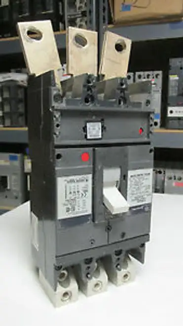 Ge 3P 600A Spectra Hi-Break Cat Sgha36At0600 W/300A Trip & Mtn Hdwr ..Wm-14
