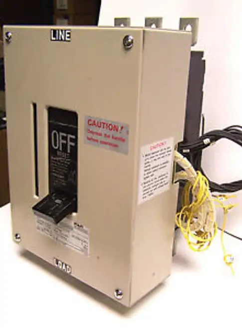 Fuji Electric Breaker Bu-Ksbm 400A W/ Shunt Trip And Auxillary Switch .. Xj-23