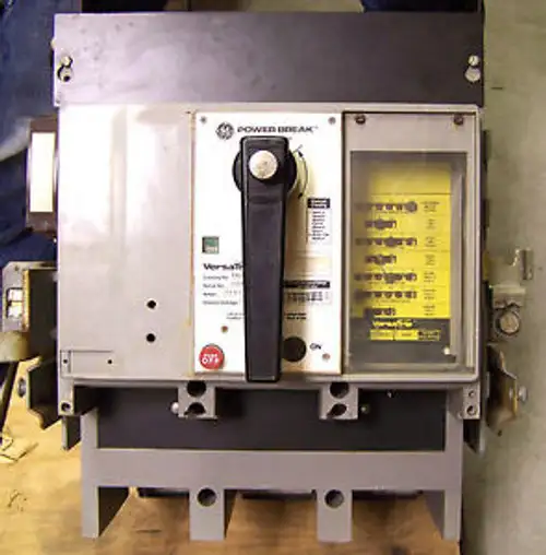 GE PowerBreak-Stromkreisschutzgerät mit Erdschluss Kat TPSS5616SGE1. WE-09