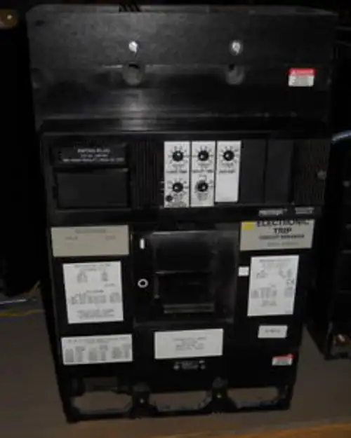 MXL367001426 Square D 700 amp Electronic Trip Breaker