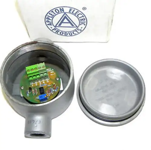 APPLETON GR-EFHC SERIES CONDUIT OUTLET 3WAY .75INCH NPT NEMA 3/4