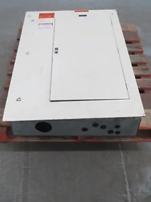 Westinghouse Na-70885It-97 B10B42Ckt 100A 120/208V-Ac Distribution Panel B368564