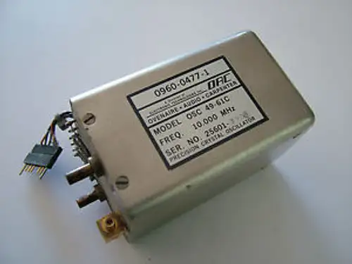 Oszillator 10.000Mhz 0960-0477-1 Osc 49-61C