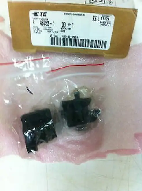 Tyco / Amp In Original # 48752-1 Die Ampli Bond 69051 8 Awg Die Set