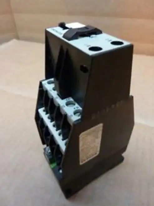 New Siemens Relay 3TH83-54-IE 10 Amp #26320
