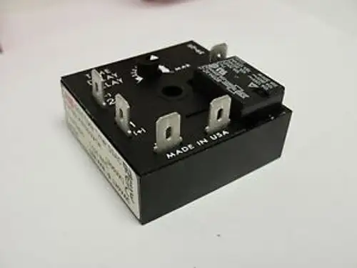 New ABB Timer KRD3321A 1-100 seconds 24VDC