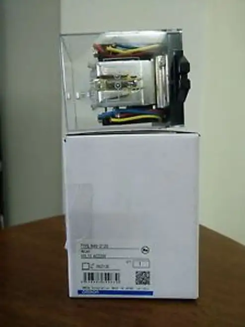 Omron G4Q-212S G4Q212S 220VAC 交換繼電器