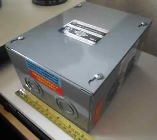 Lighting Control & Design Relay Enclosure Dual Emergency Shunt GR2001 E/S-120
