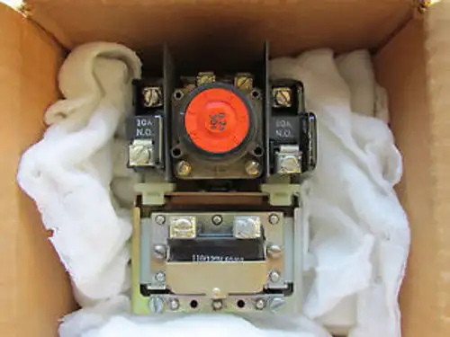 Ward Leonard 640-1020-11 Time Relay .2 to 30 Seconds 120V