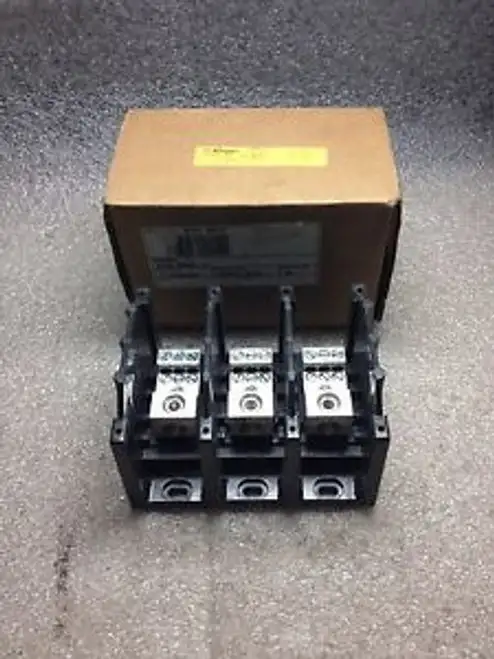 (RR30) BUSSMANN PDB321-3 DISTRIBUTION BLOCK