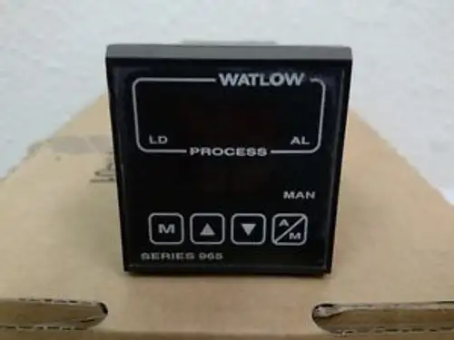 Watlow Controls 965A-1Ca0-0000 Temperature Control