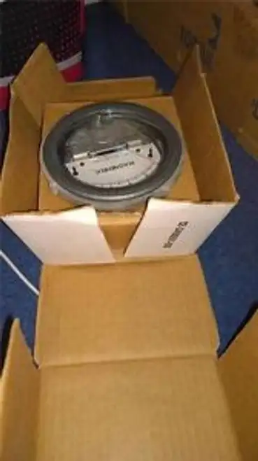 Dwyer Instruments 2210 Magnehelic Differential Pressure Gage 1-10Psi N.I.B.