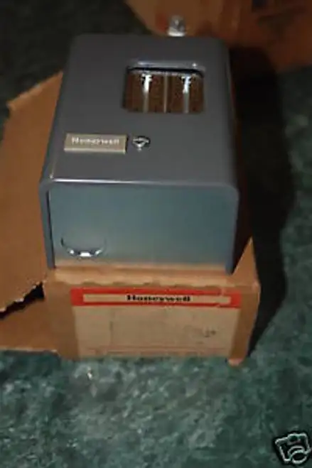 P643A 1007 2 Honeywell Pressuretrol
