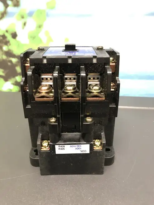 Panasonic FC-50N 3P +2A2B 110Vac 接觸器