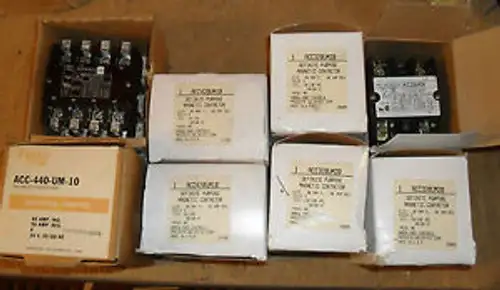 8 Pcs Arrow Hart Magnetic Contactors Acc-320-Um20 30A Acc-320-Um10 40A