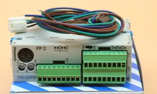 Panasonic FPG-C24R2H 可編程控制器