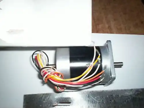 New Oriental Motor Vexta 2 Phase Stepping Motor Ph268M-E068B Dc 12V 0.68A Xw7