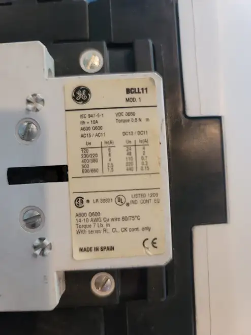 GE CK08CE300 接觸器