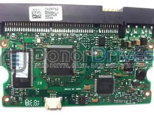 HDP725050GLAT80 0A29742 BA2881_ PN 0A35397 Hitachi 500GB IDE 3.5 PCB + Servic