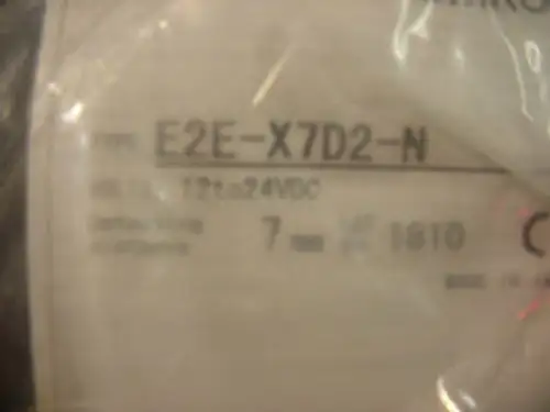 Omron E2E-X7D2-N proximity switch