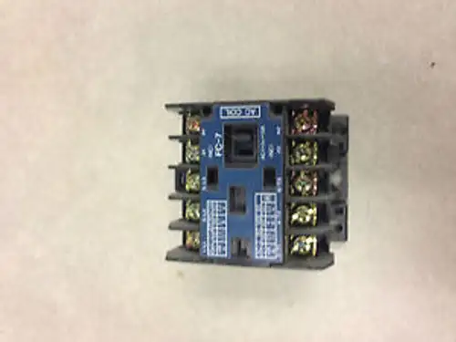 Matsushita FC-7 200-220V 15A 3 NO 1 NC BMFT60732 stykač