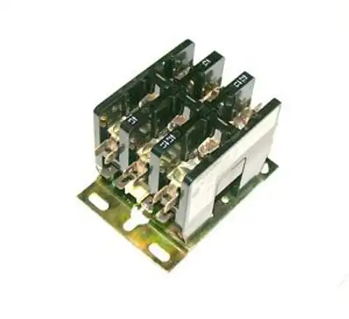 SYLVANIA A77-309040A-2 3-POLE CONTACTOR RELAY 30 AMP MODEL DP3C253-240