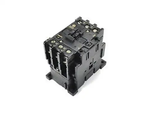 NEW GE MAGNETIC CONTACTOR CR4CHA CA3-43-120-NO 115/120V 50/60HZ AC COIL