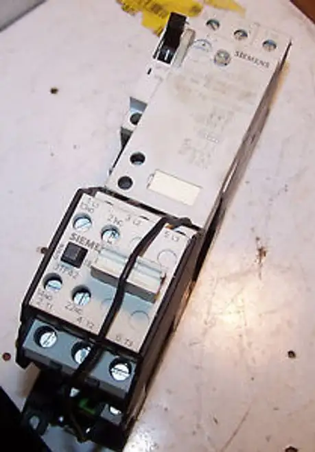SIEMENS CONTACTOR ASSEMBLY 3TF4211-0B / SIEMENS BREAKER 3VH1342-1ML00-1JB4