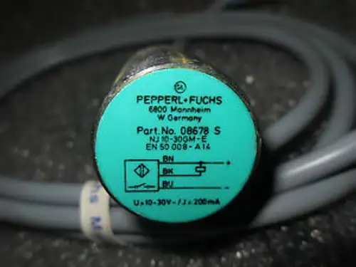 V40 1 PEPPERL & FUCHS 08678 S NJ10-30GM-E INDUCTIVE PROXIMITY SWITCH