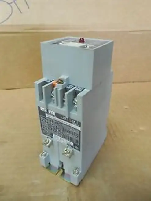 Allen Bradley Solid State Timer 700-Rtr20A110A1 120 Vac Series B