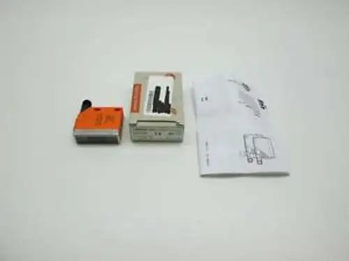IFM EFECTOR O5S700 O5SLOOKG/US100 PHOTOELECTRIC 10-36V-DC SENSOR D391707