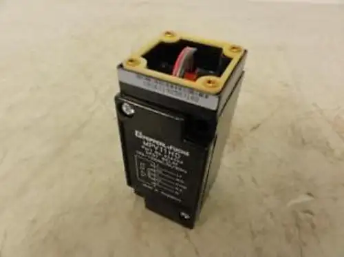 88400 - Pepper Fuchls 454504 Photoelektrischer Schalter 103-132Vac