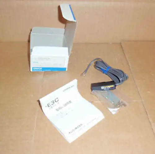 Omron E3C-VS7R E3CVS7R In Color Mark Photoelectric Sensor