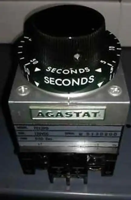Agastat 7000 SerieZeitrelais Modell 7012PD 5-50 Sek. Spule 120VDC