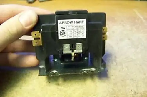 Arrow-Hart C302U10 Magnetic Contactor 30/40AMP 2P 24V 50/60Hz