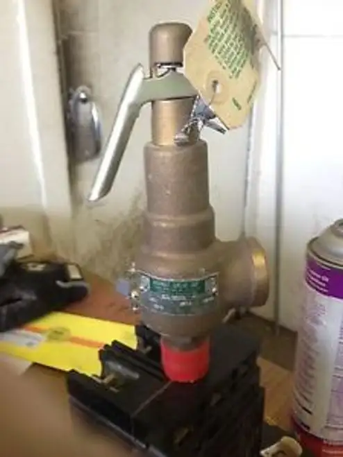 VALVOLA DI SICUREZZA KUNKLE 3/4 150 PSI BRONZO 6010ED01