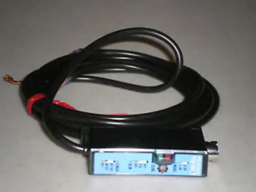 Keyence FS2-60G ตัวควบคุมเซ็นเซอร์ไฟเบอร์ออปติก