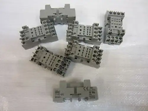 IDEC SY4S-05C Steckrelais