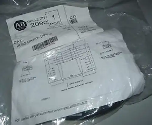 Allen Bradley 2090-Uxpc-D0903 Series A Cable 9/9 Pos 45 Deg D/Straight D 3M