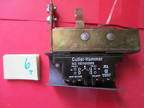 IN CUTLER HAMMER DS200EK2 HILFSKONTAKTSATZ 10316H2000 WL41-1