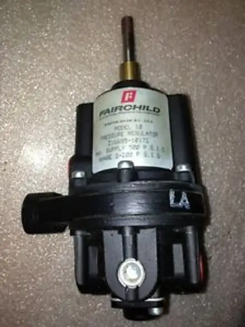 Fairchild Z16695-10172 Model 10 Pressure Remgulator #1552K