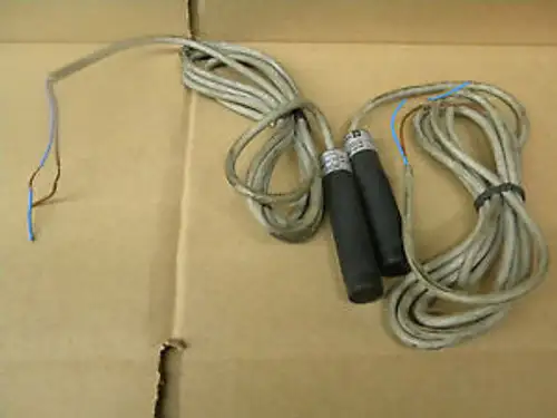 TELEMECANIQUE XUB-A040114 PROXIMITY SWITCH LOT XUBA040114
