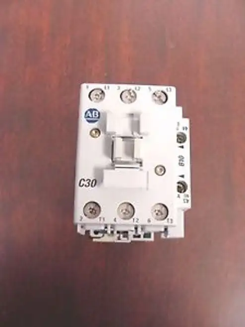 Allen Bradley 100-C30Dz00 W/ 100-S No Contact Block (100-C30Dz10) 24Vdc Coil